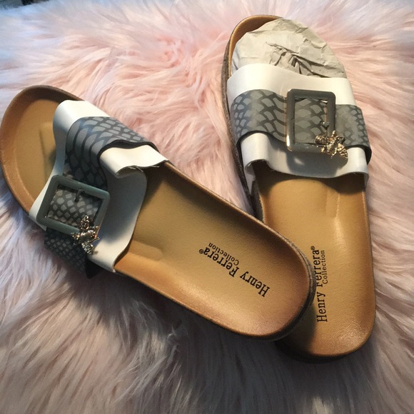 Sandals - Picture 3 of 3